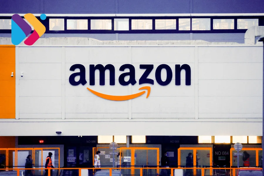 Fire TV Stick da Amazon exibindo mensagem de bloqueio de aplicativos piratas