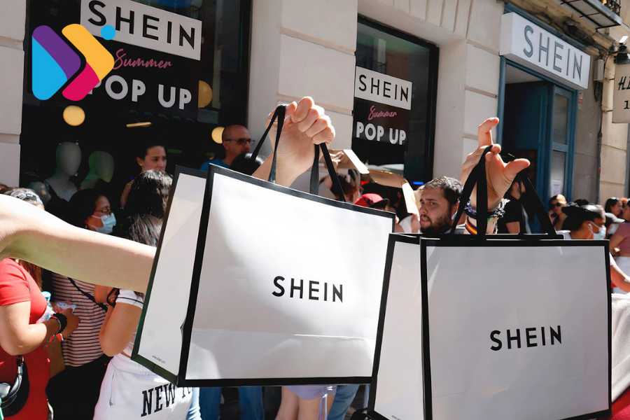 Fila e protestos na inauguração da primeira loja física da Shein em Paris.