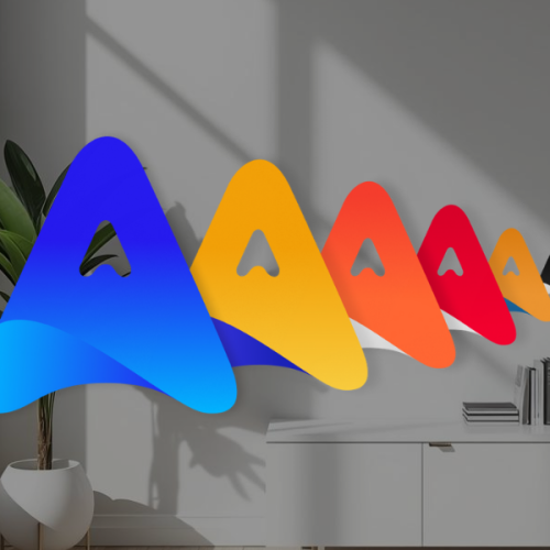 Empreendedor analisando dados de mercado em laptop, representando o uso da ferramenta AvantPro no e-commerce brasileiro.