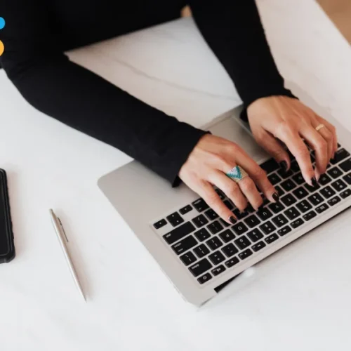 Dashboard de ERP mostrando múltiplas empresas sendo gerenciadas em um único sistema