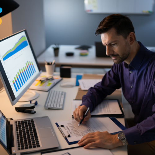 Dashboard de ERP mostrando múltiplas empresas sendo gerenciadas em um único sistema