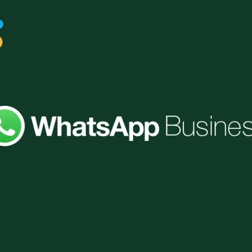 Profissional atendendo cliente pelo WhatsApp Business